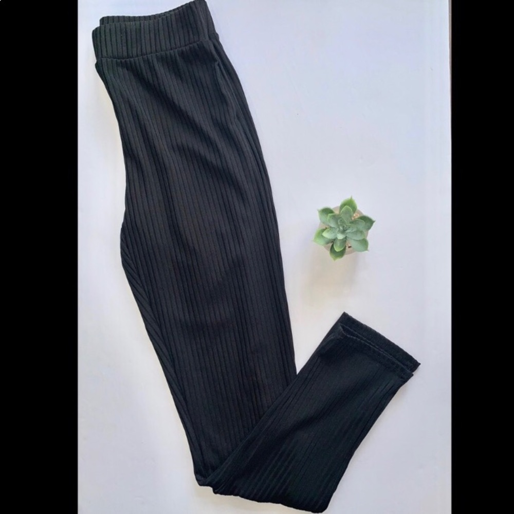 Ribbed Leggings